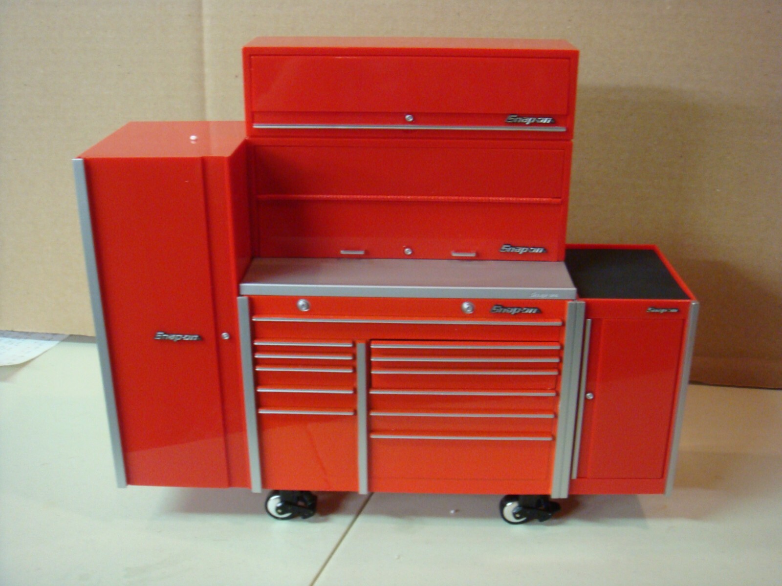 Snap-on KRL Miniature Workstation Bank Replica Limited Edition 1:8