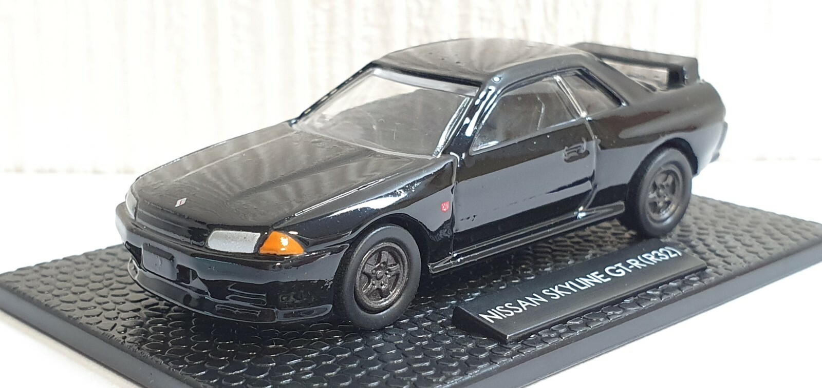 1/72 Bourbon NISSAN SKYLINE GT-R R32 BLACK Japan Exclusive diecast