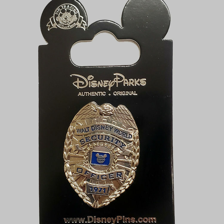 WALT DISNEY WORLD - SECURITY BADGE - COLLECTIBLE PIN - BRAND NEW
