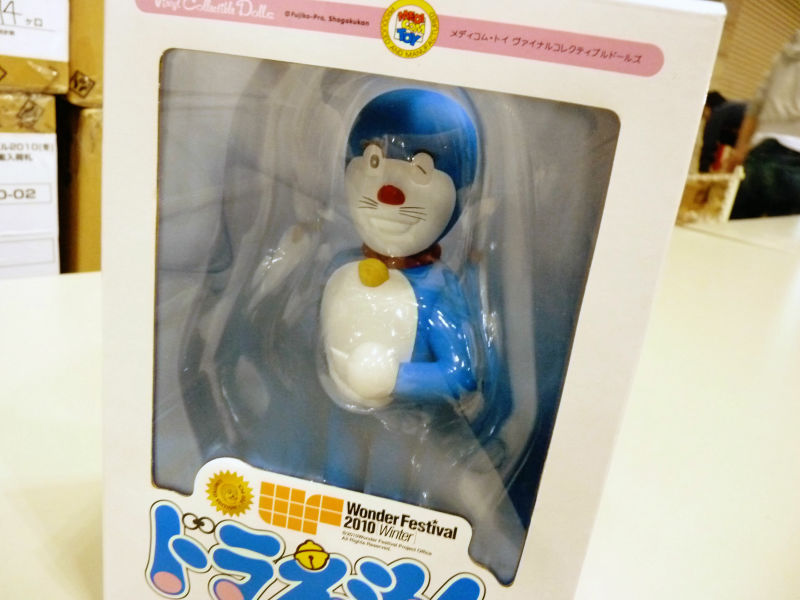 壮絶にスマートでダンディーな「かっこいいドラえもん」と、いつもの