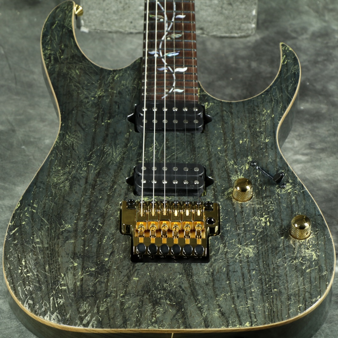 Ibanez j.custom RG8020G-BQZが限定入荷。1pcアッシュボディとカスタム