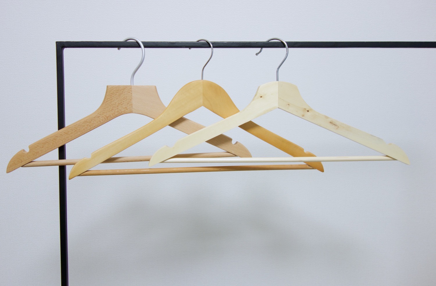 IKEA・ニトリ・無印良品の木製ハンガーを比較しました。 – Coarse Paper