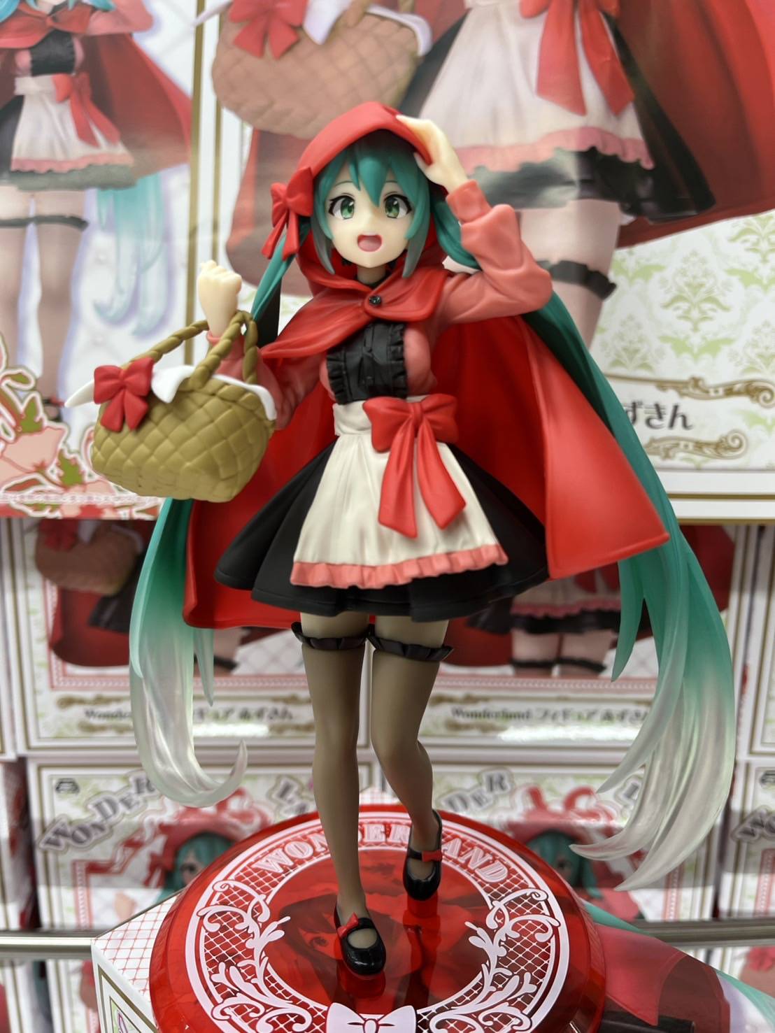 酒々井店】新景品入荷しました！ 初音ミク Wonderland フィギュア 赤