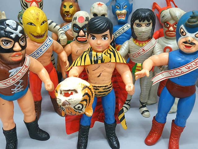 練馬区のお客様から、タイガーマスクのソフビを買い取りさせていただき