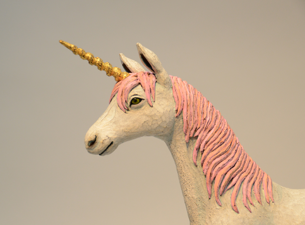 白いユニコーン | animalier - 彫刻家 馬塲稔郎 公式ウェブサイト