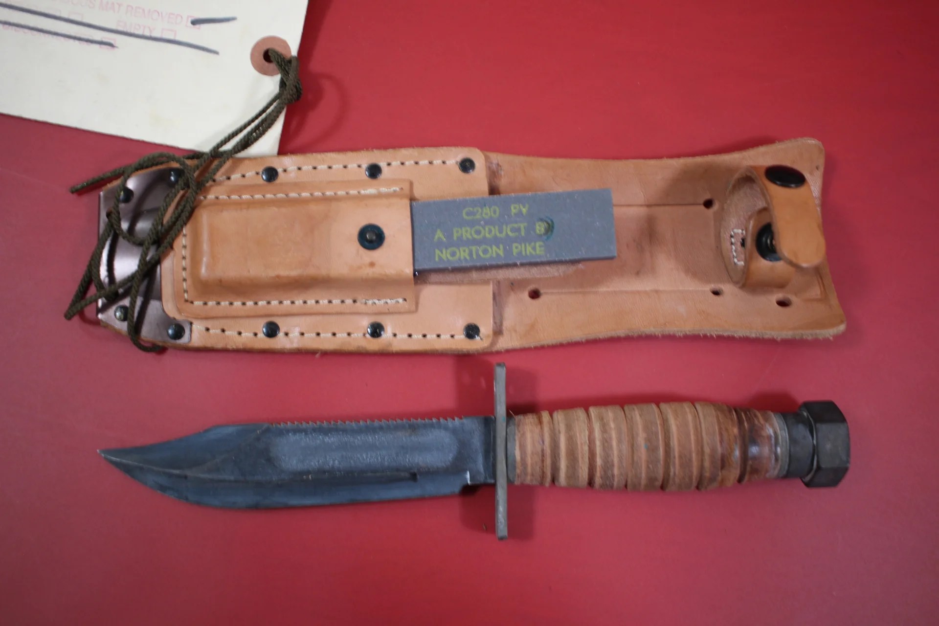 パイロットナイフ