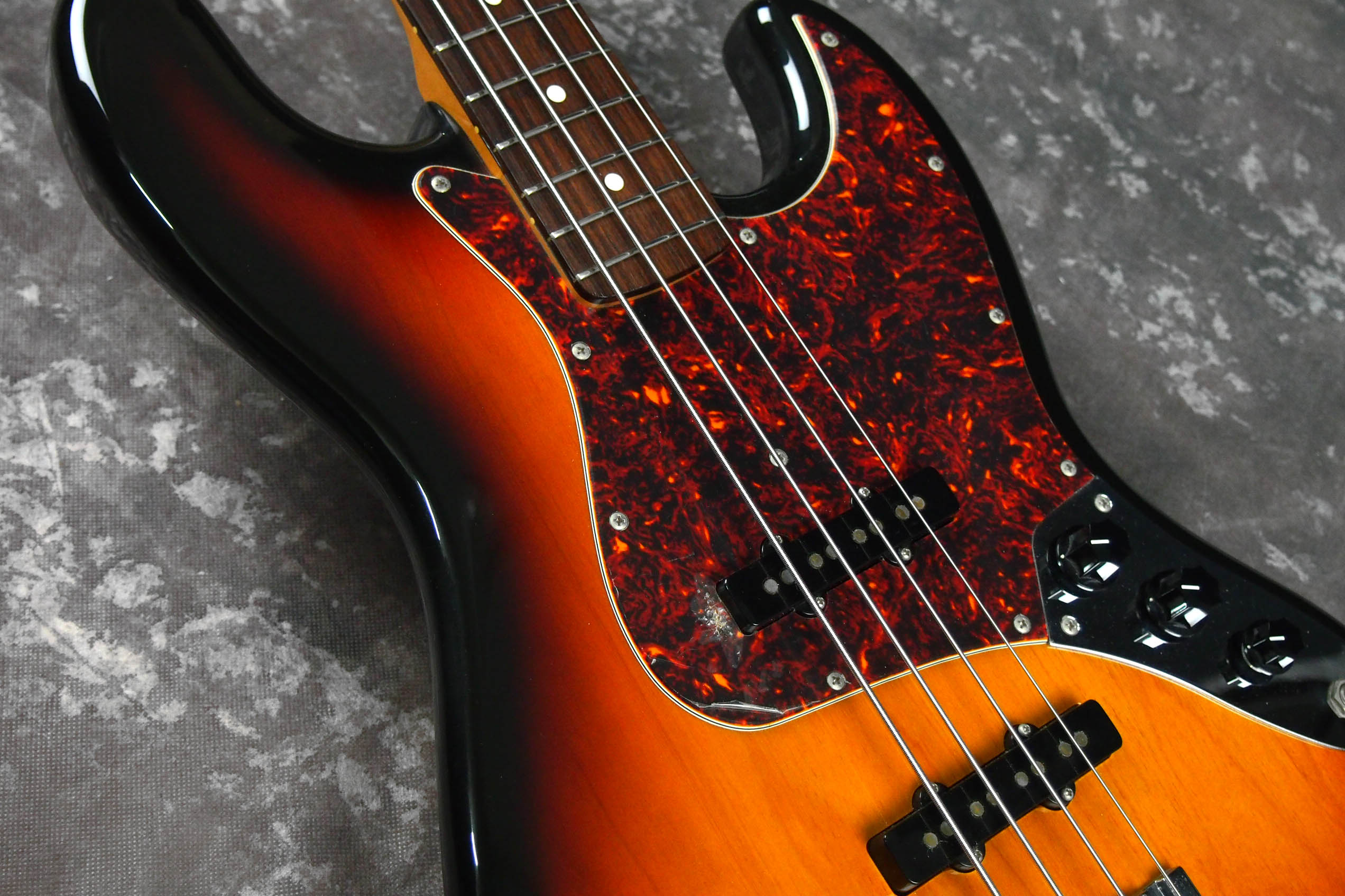 買取情報】タイムレスティンバーネックを採用した旧ロゴのフジゲン