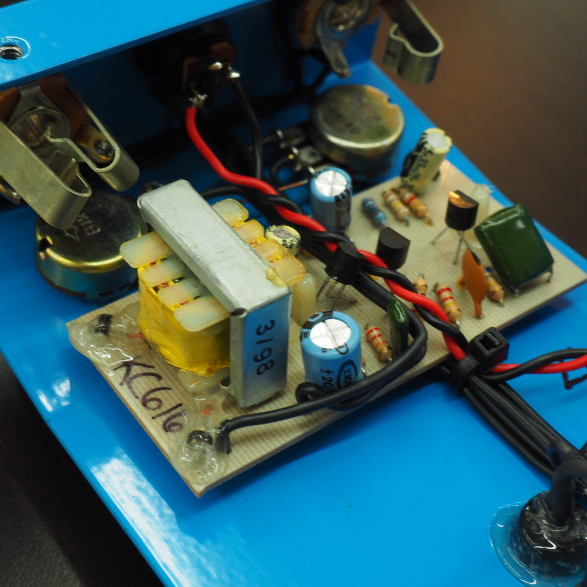 買取情報】聴いたことのあるオクターブファズサウンド『Fulltone