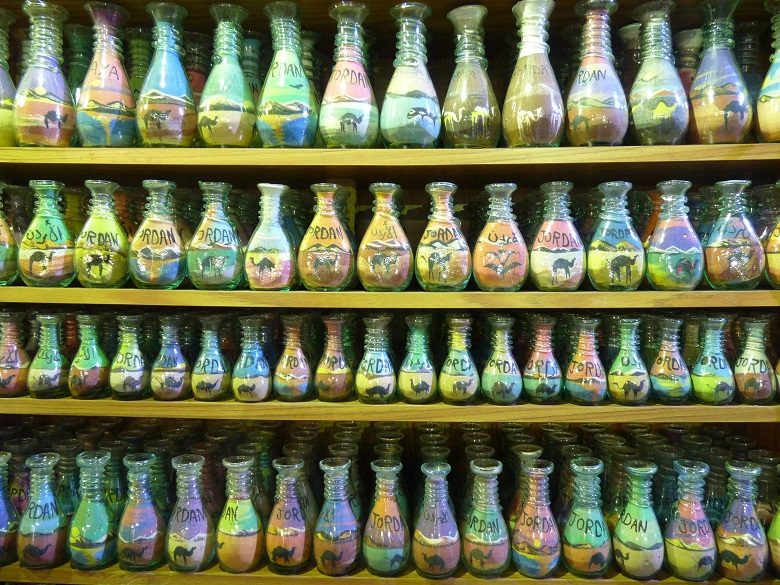 ヨルダン：職人技のサンドボトル | GNV