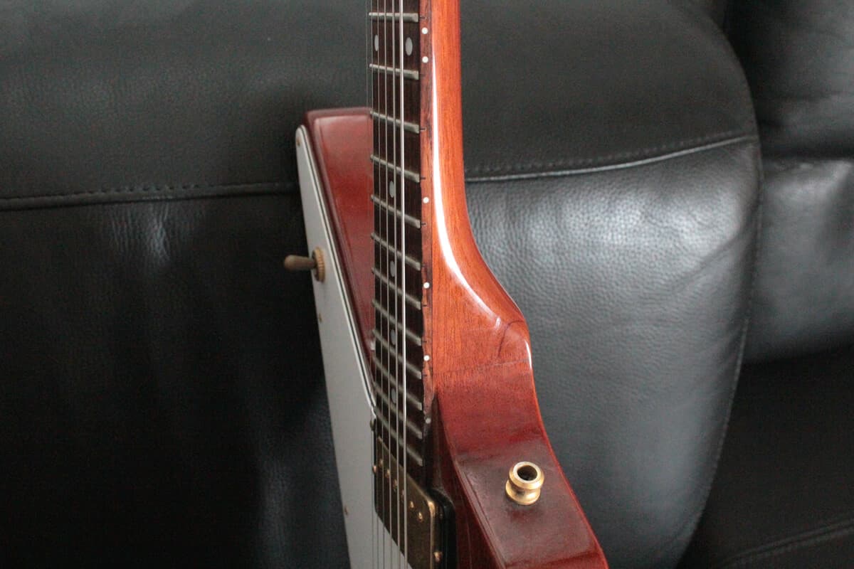 エクスプローラー・タイプのギター特集【エレキギター博士】