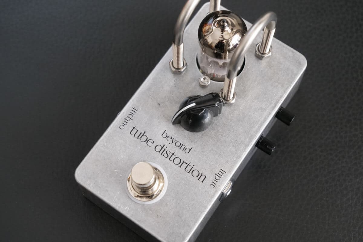 真空管の恩恵》話題のエフェクターブランド「beyond」【エレキギター博士】