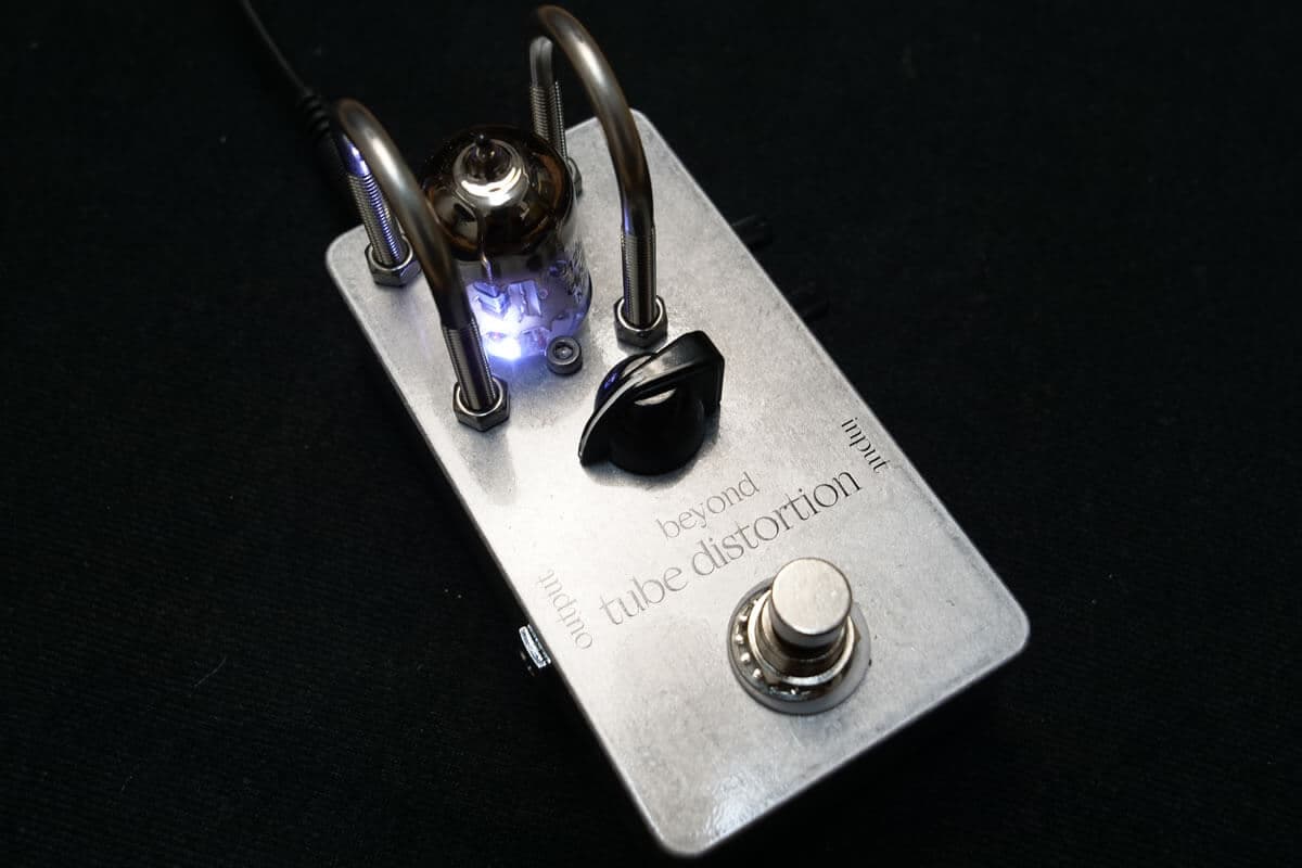 真空管の恩恵》話題のエフェクターブランド「beyond」【エレキギター博士】