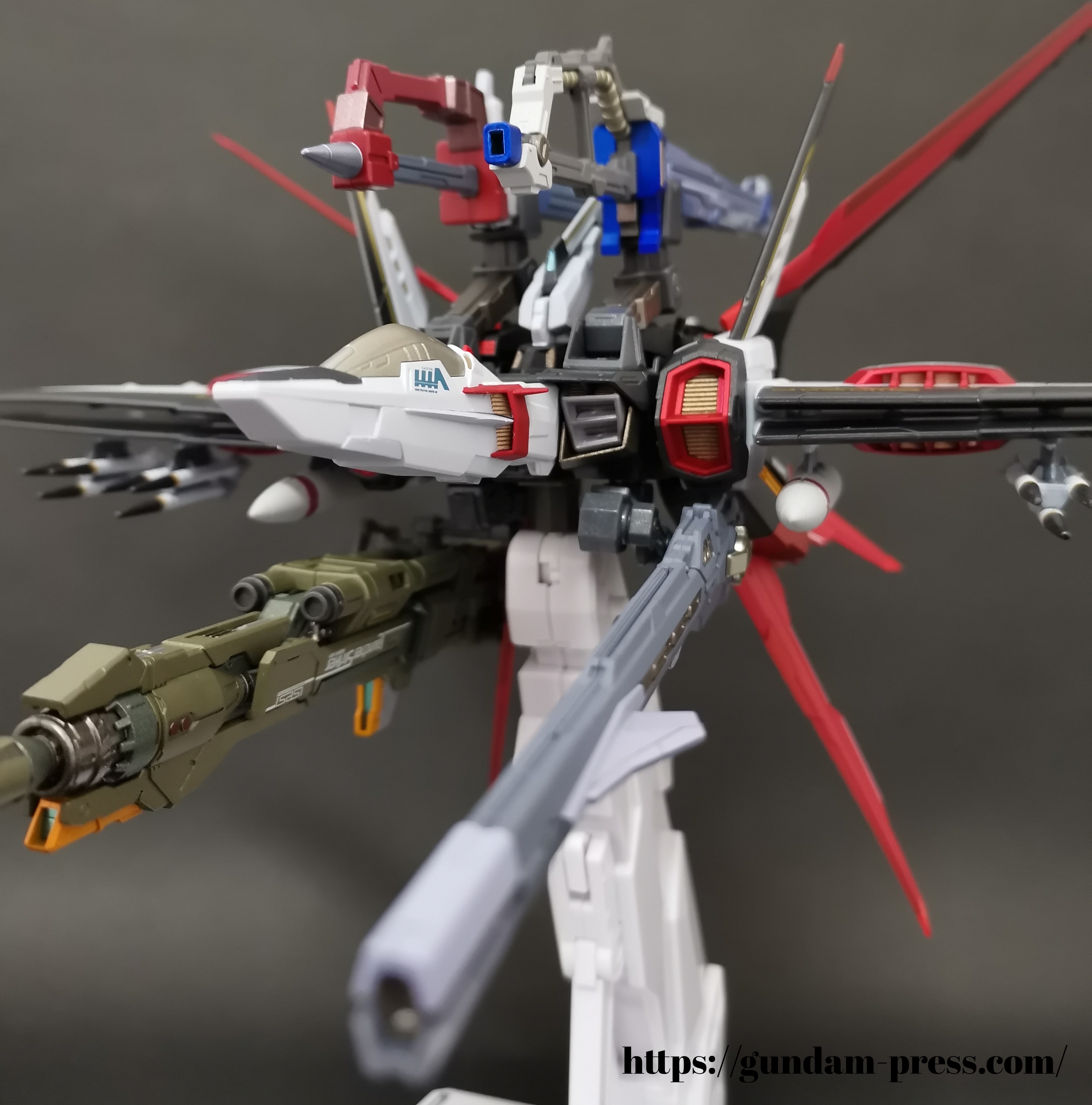 METAL BUILED(メタルビルド) ストライクルージュ オオトリ装備