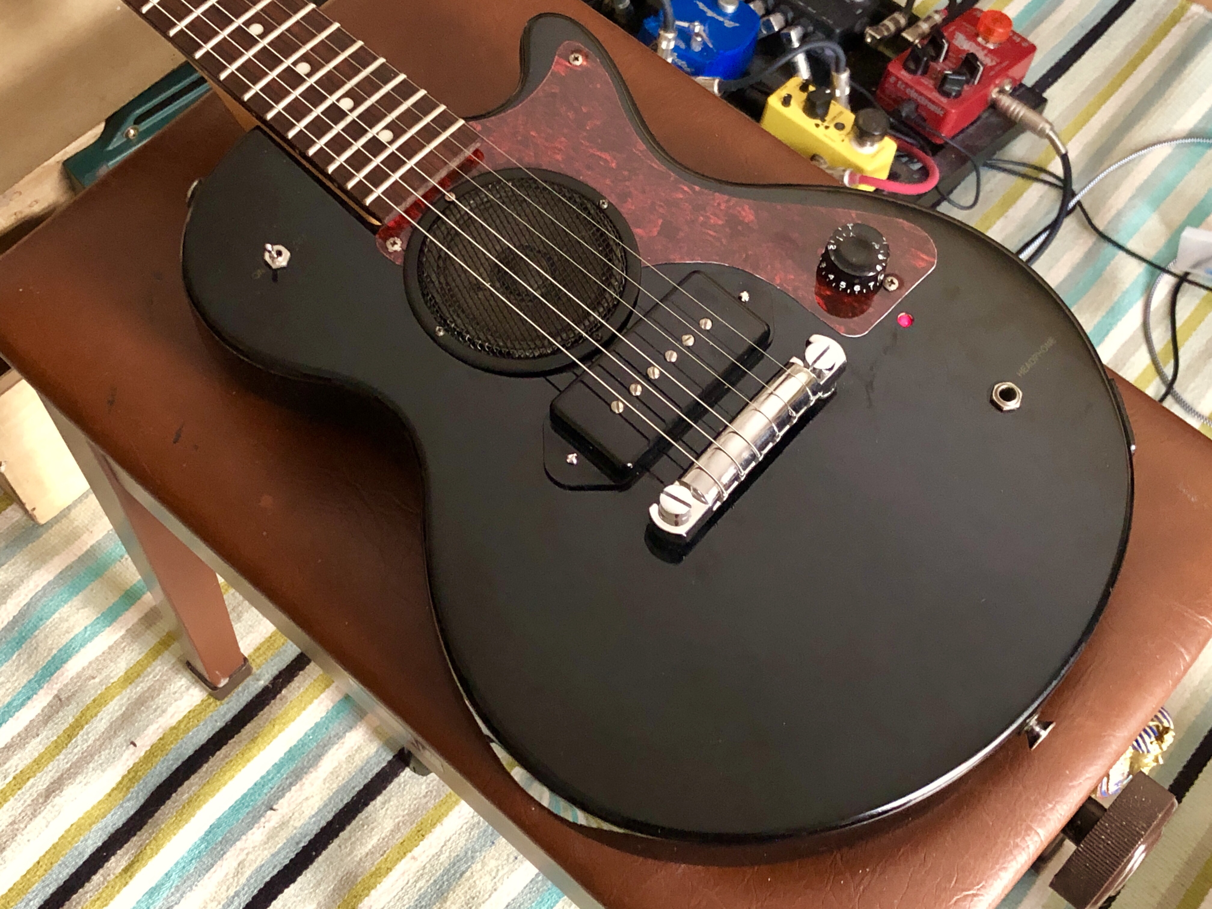 アンプ内蔵】エレキギター KGarage Junior レスポールタイプ アンプ