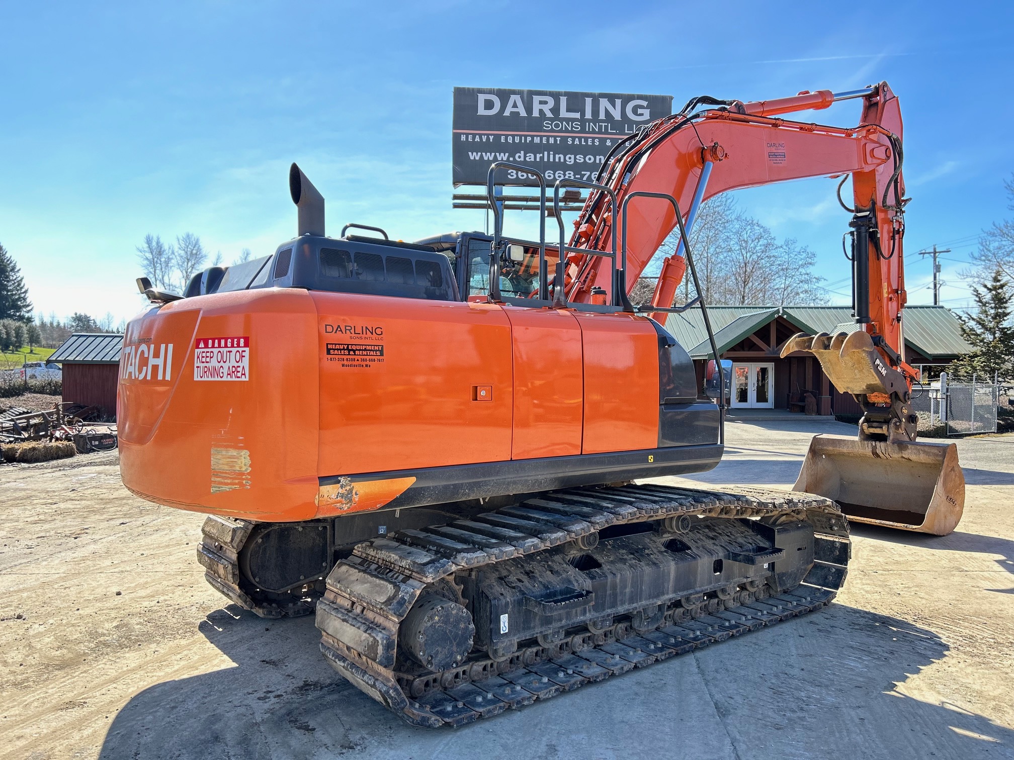 2020 HITACHI ZX200-6 - Darling Sons Intl