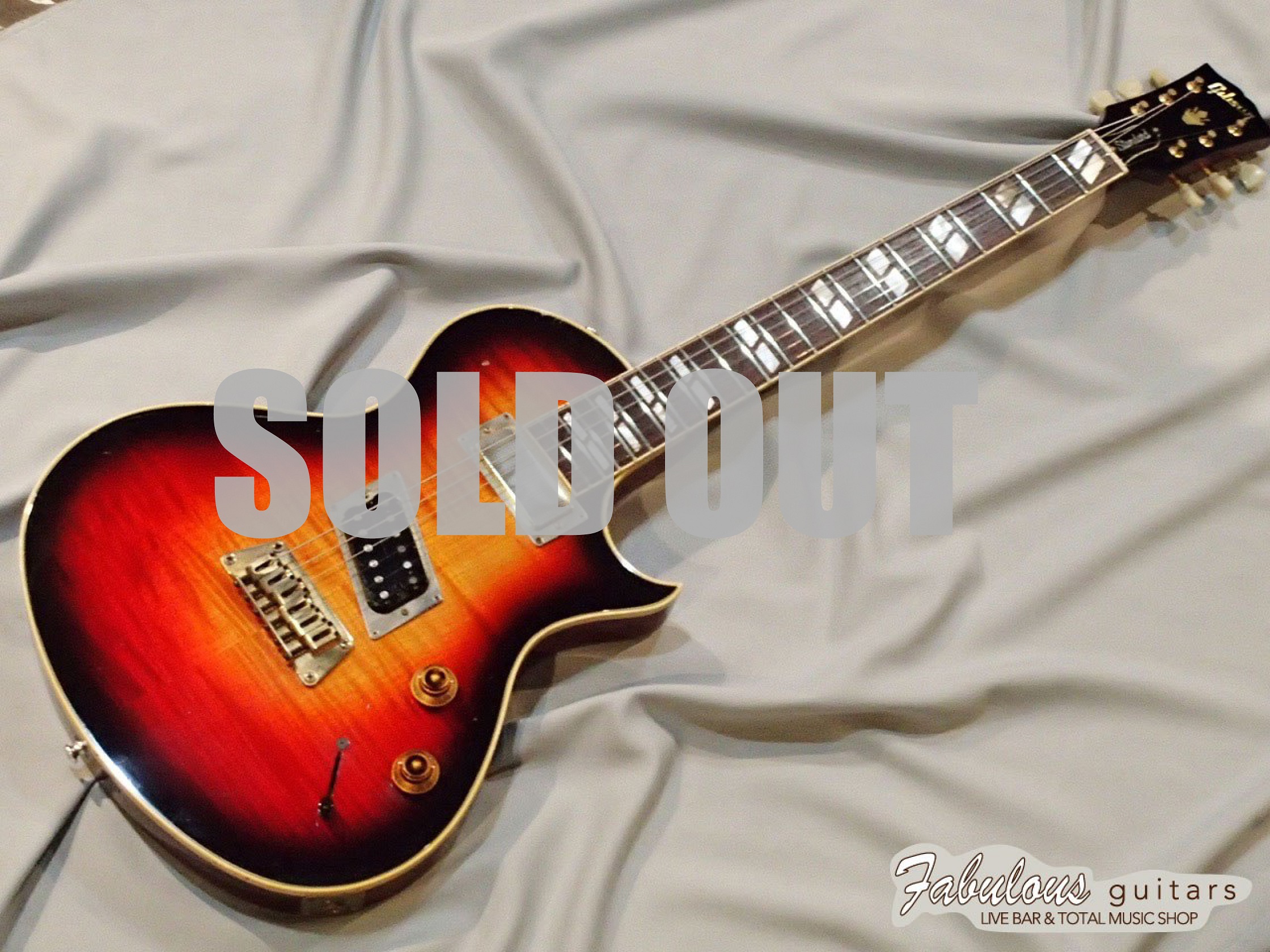 Gibson_NightHawk-002-1.jpg?fit