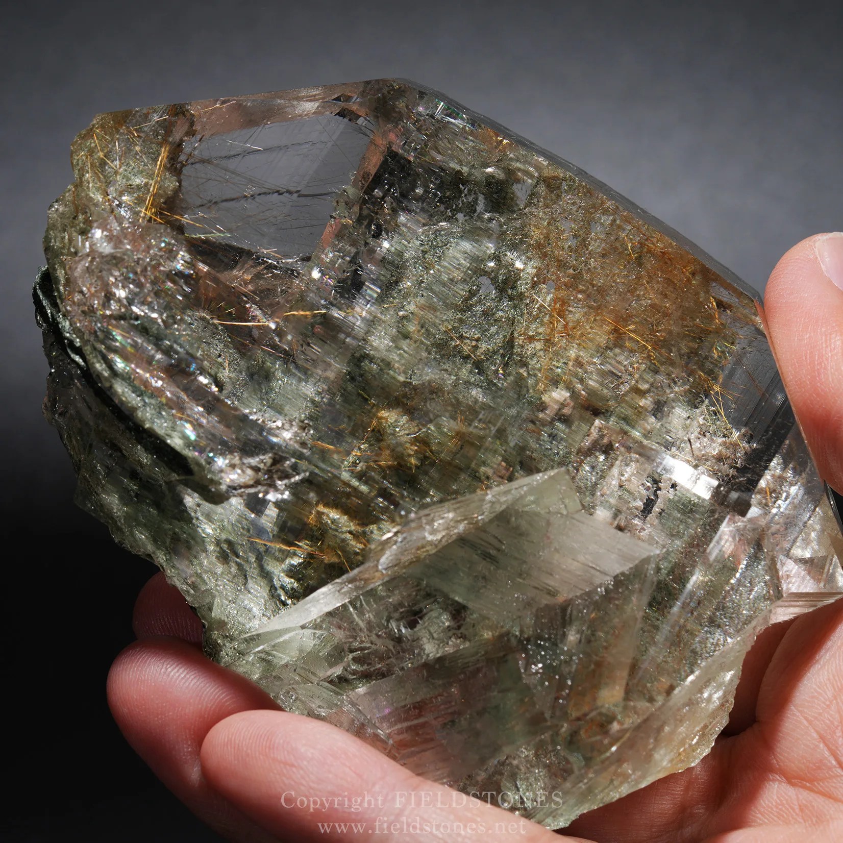 清らかで神秘に満ちた世界！マニハール水晶ポイント・インド産