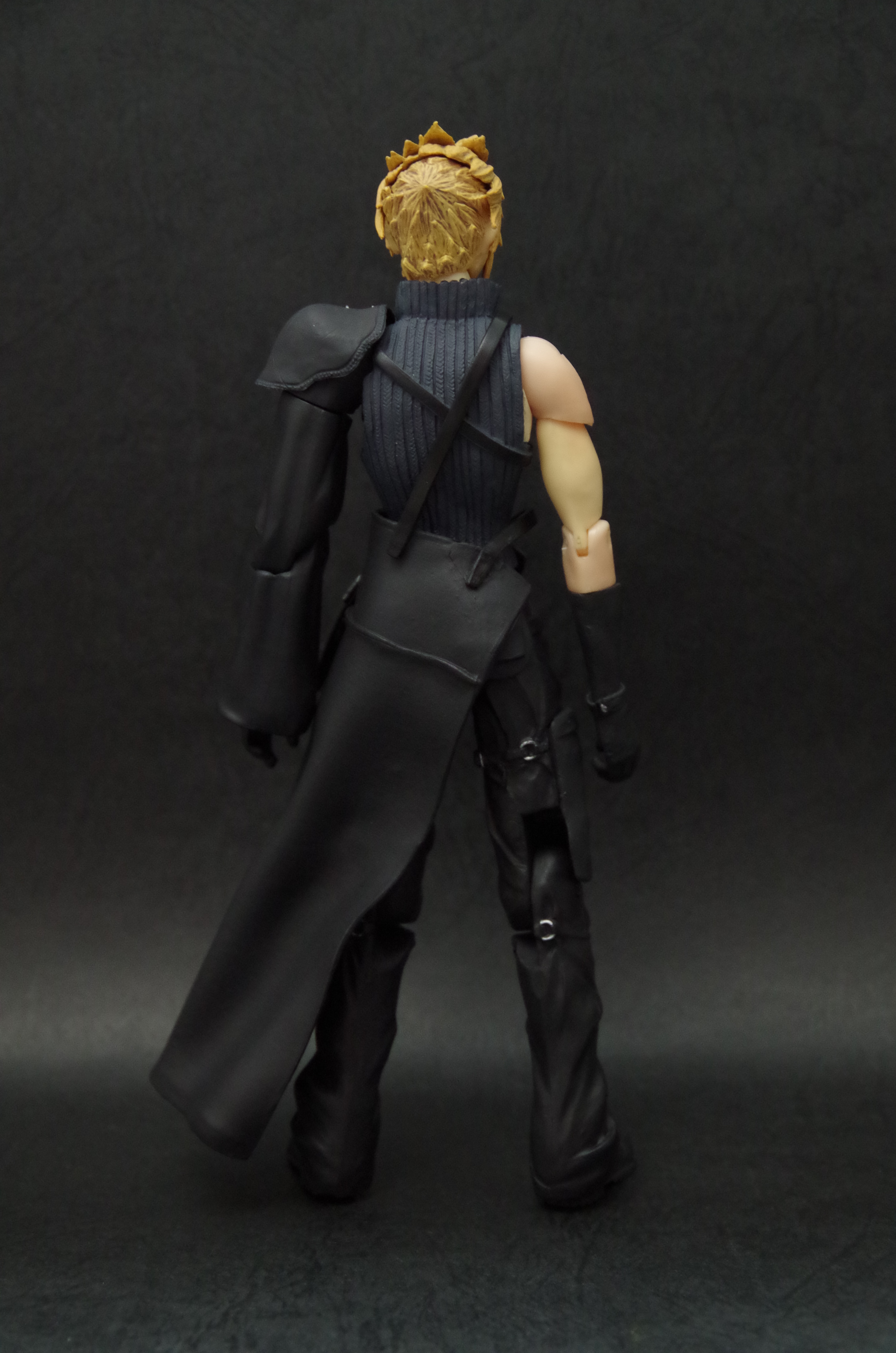 FINAL FANTASY VII ADVENT CHILDREN 限定BOX「ADVENT PIECES:LIMITED