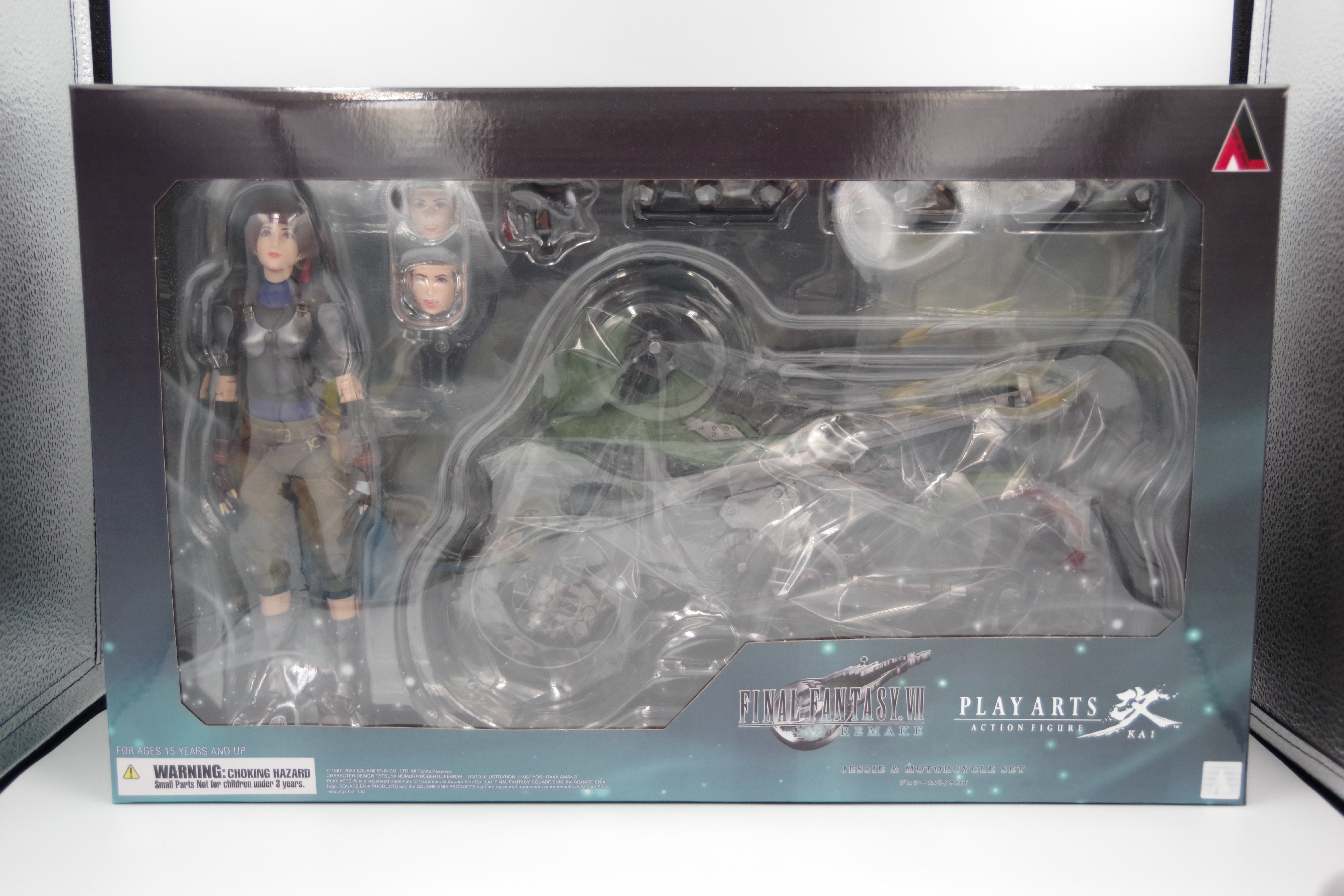 ファイナルファンタジーVII リメイク PLAY ARTS改 ジェシー＆バイクSET