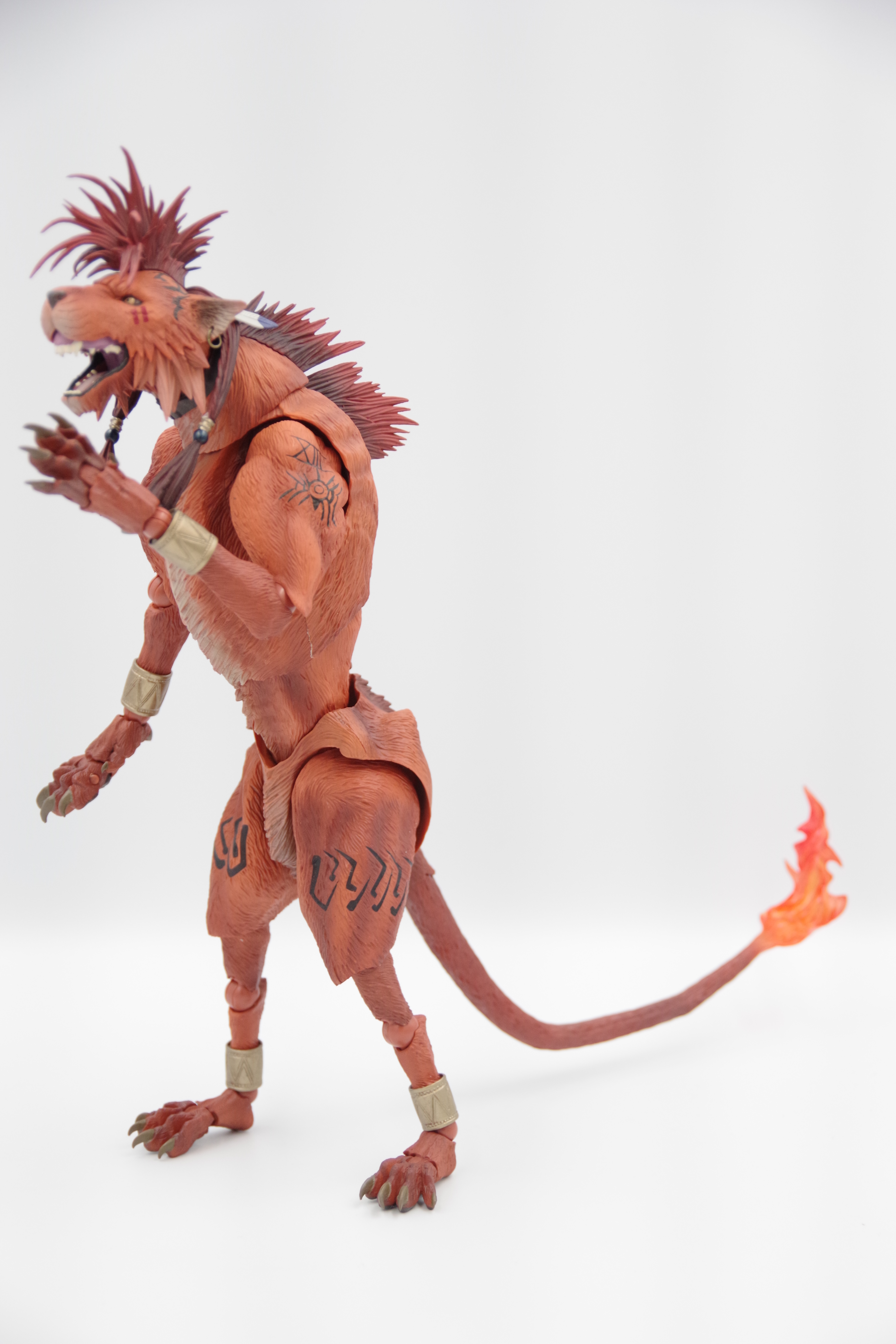 ファイナルファンタジー VII リメイク PLAY ARTS改 レッドXIII