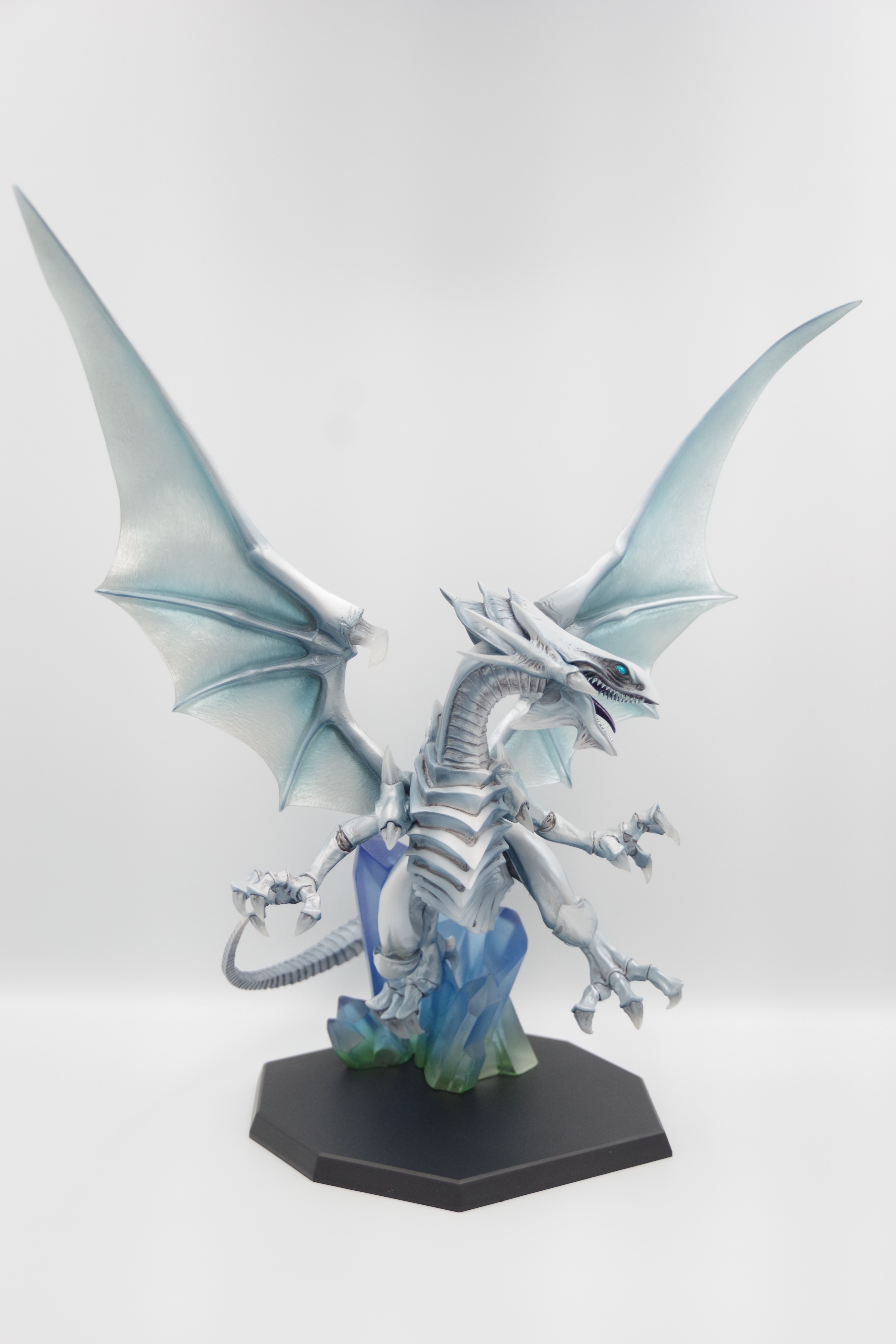 ART WORKS MONSTERS 『遊☆戯☆王デュエルモンスターズ』 青眼の白龍