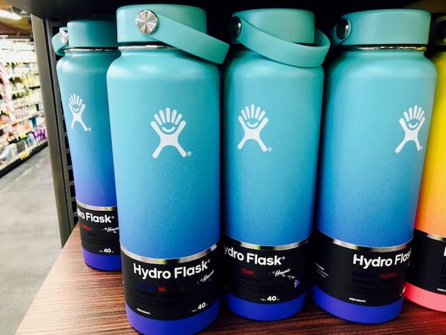 ハワイ限定レインボーなHydroflask。47.95ドル@ホーフルーズ | Hawaii
