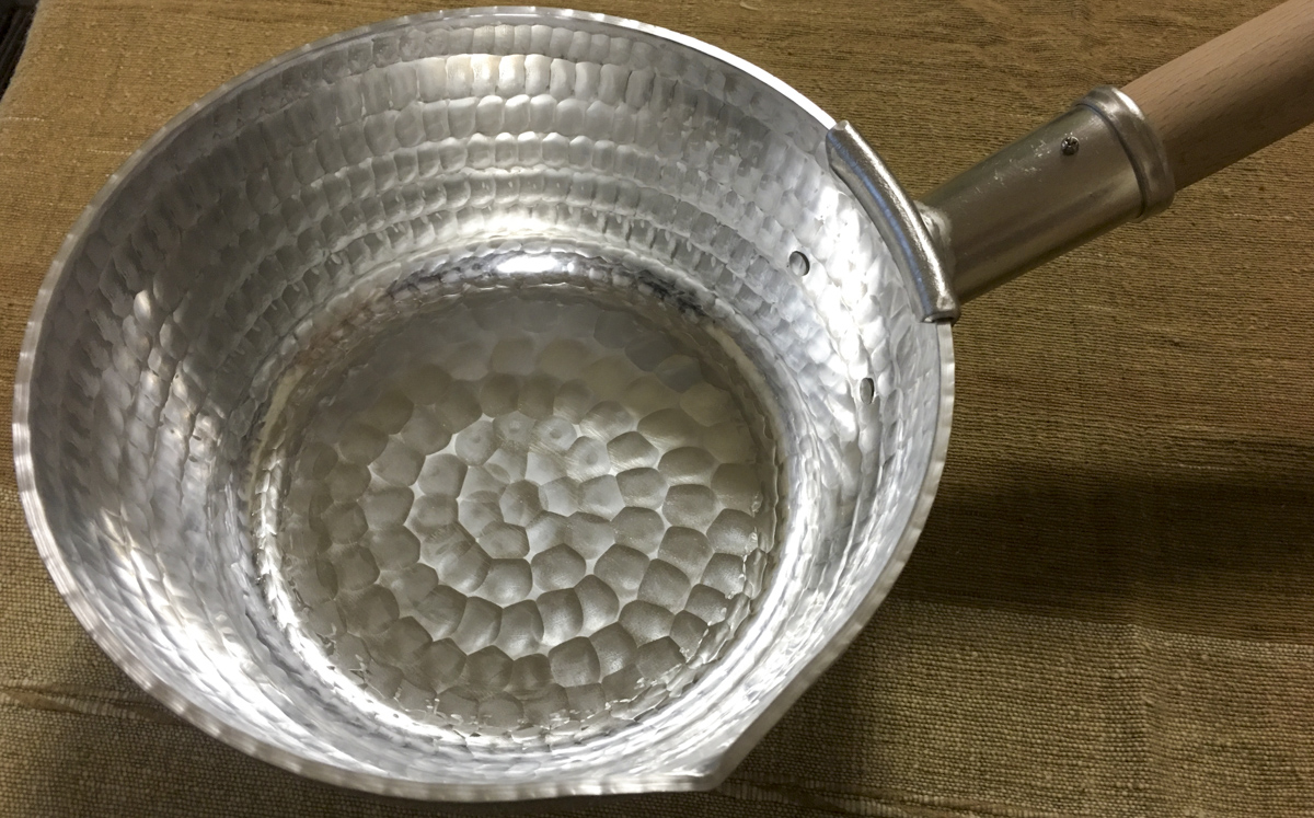 職人の手仕事が素晴らしい姫野作アルミ手打雪平鍋を3年使ってみて