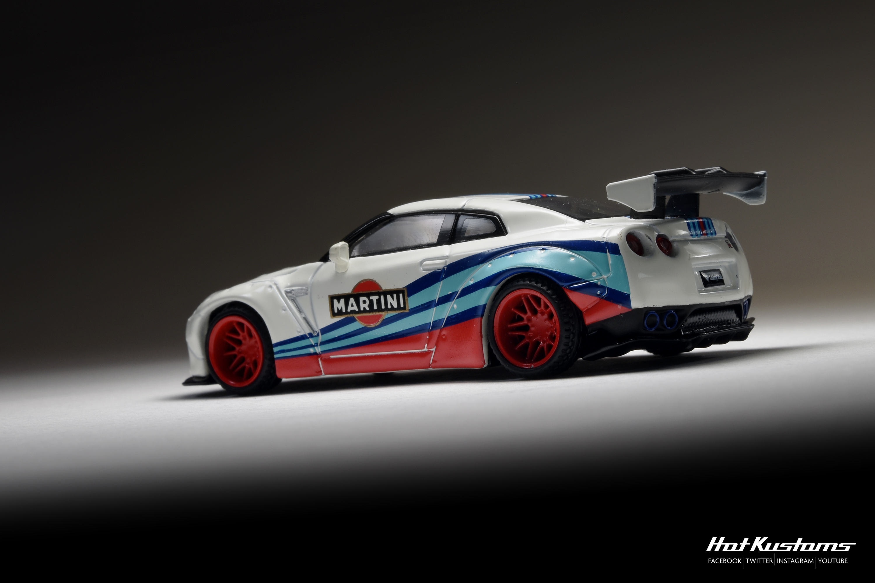Lamley Daily: MINI GT LBWK Martini Racing Nissan GT-R – LamleyGroup