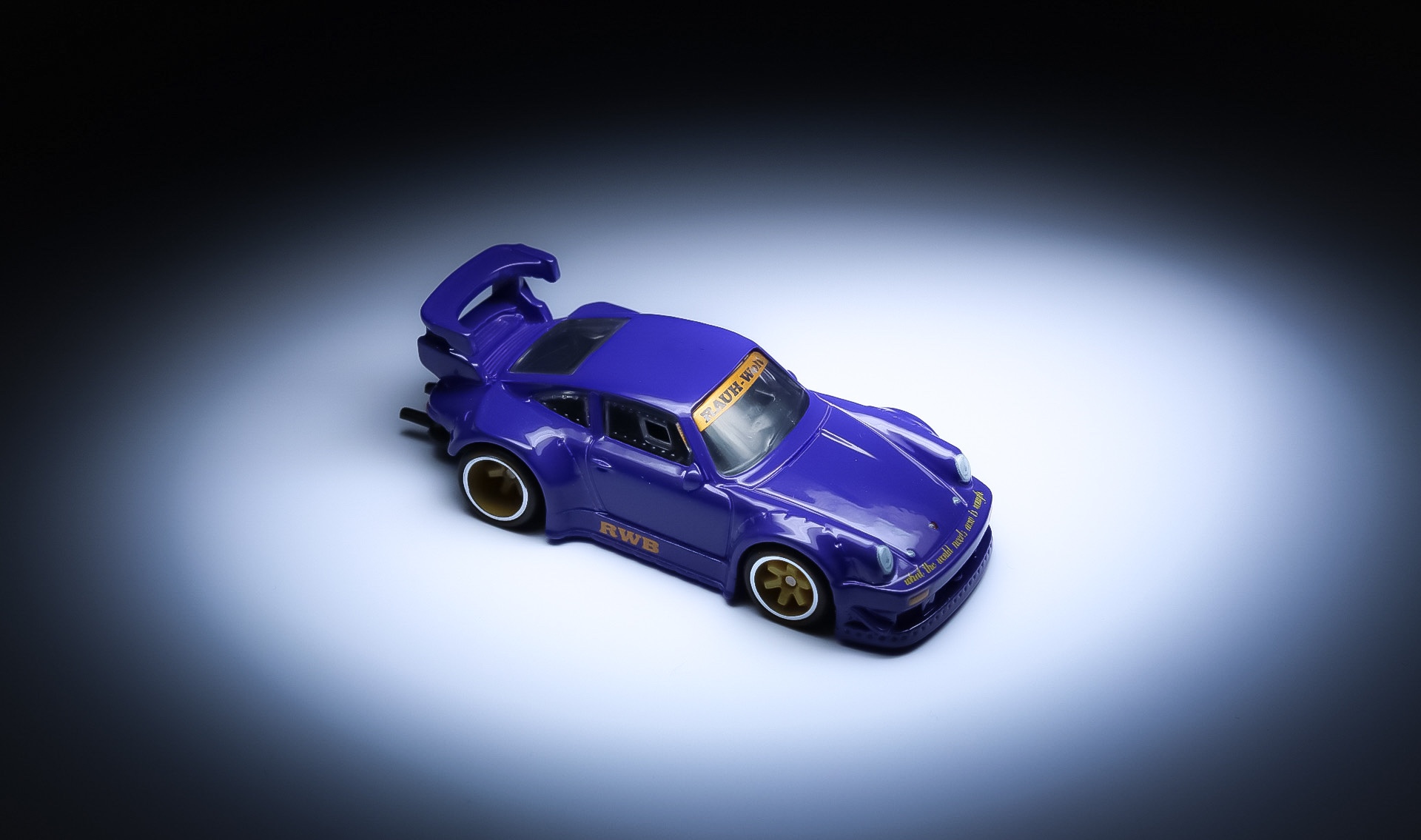 Showcase: Hot Wheels Team Transport RWB Porsche 930 – LamleyGroup