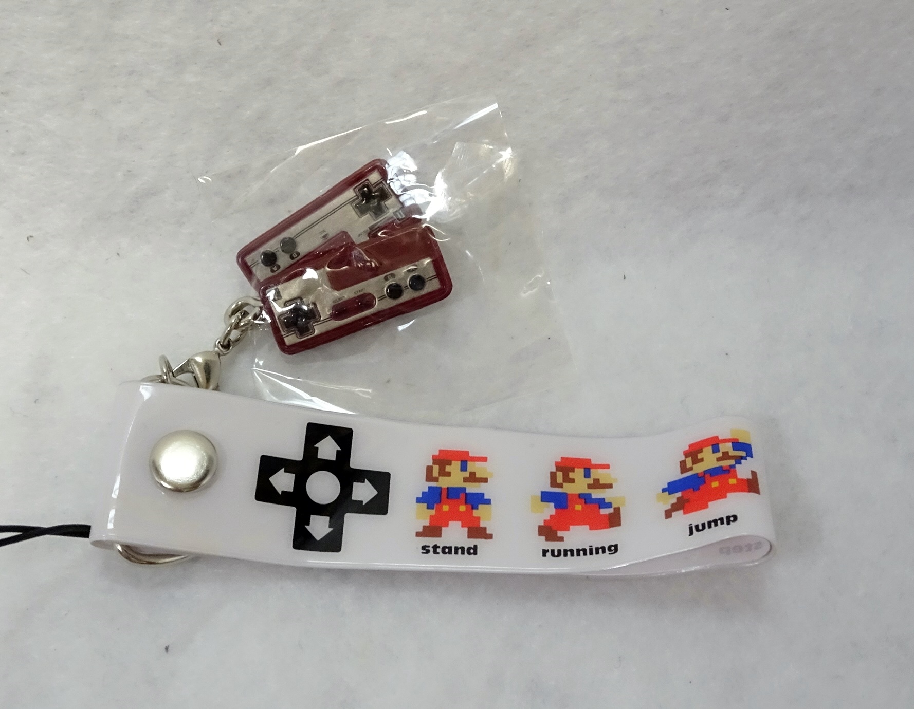 プライズアイテム Nintendo 歴代ハードキーホルダー | ガンダム中心で