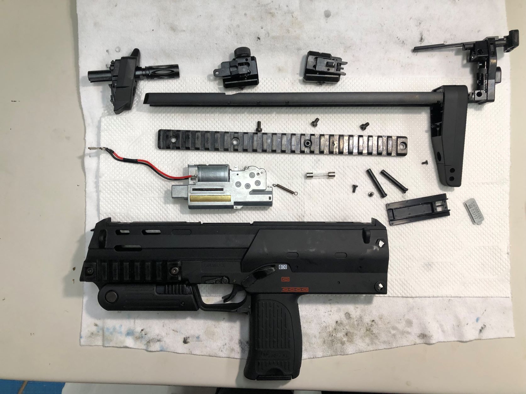 東京マルイ MP7A1 ブラックカラー 電動コンパクトマシンガンのカスタム