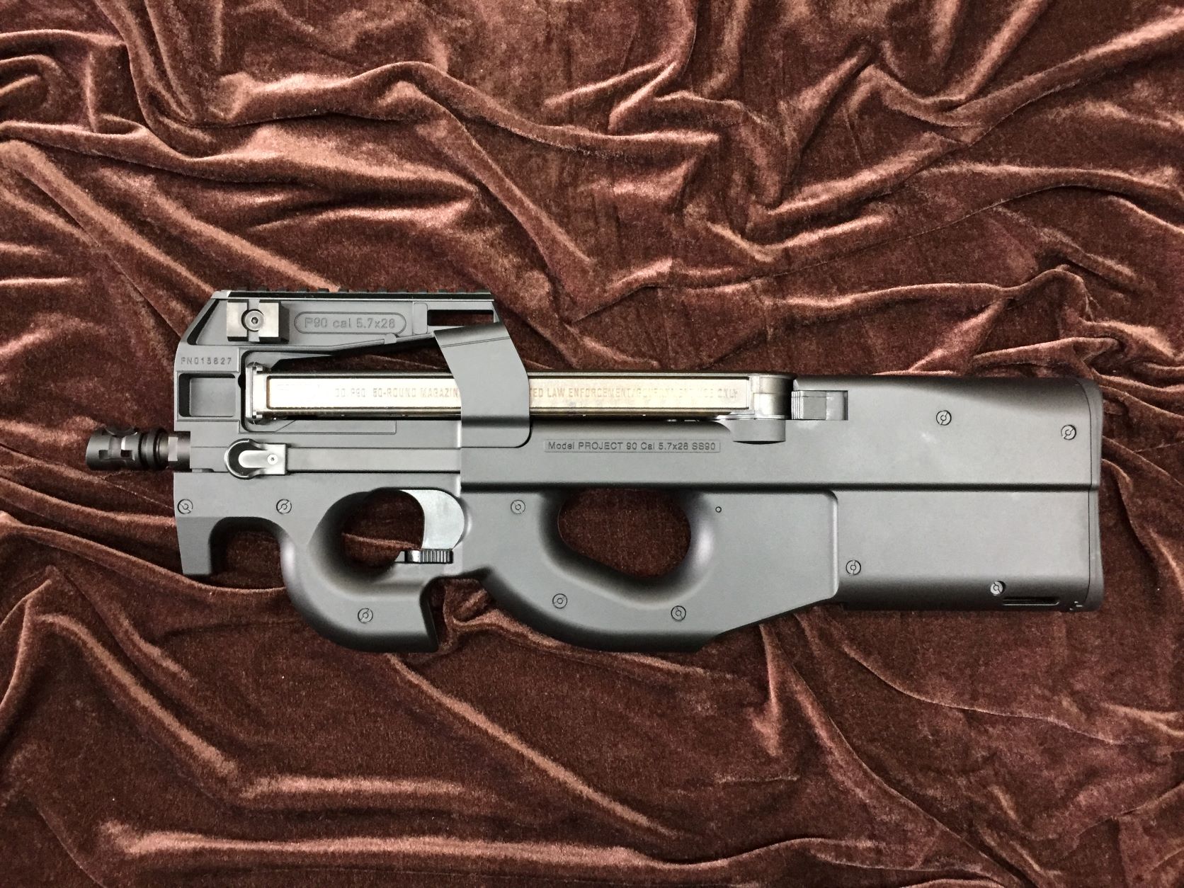 東京マルイ P-90プラス 電動ガンのカスタム完成品を納品させて頂きまし