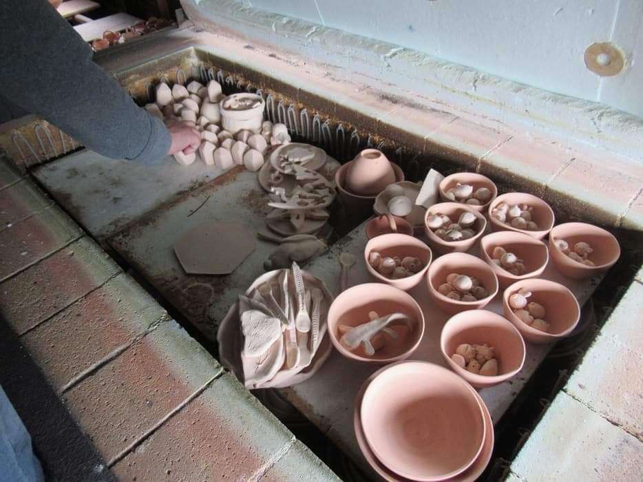 美作人 大塚亜希さん カフェでおしゃれな陶芸教室主宰 / BANDE PRESS