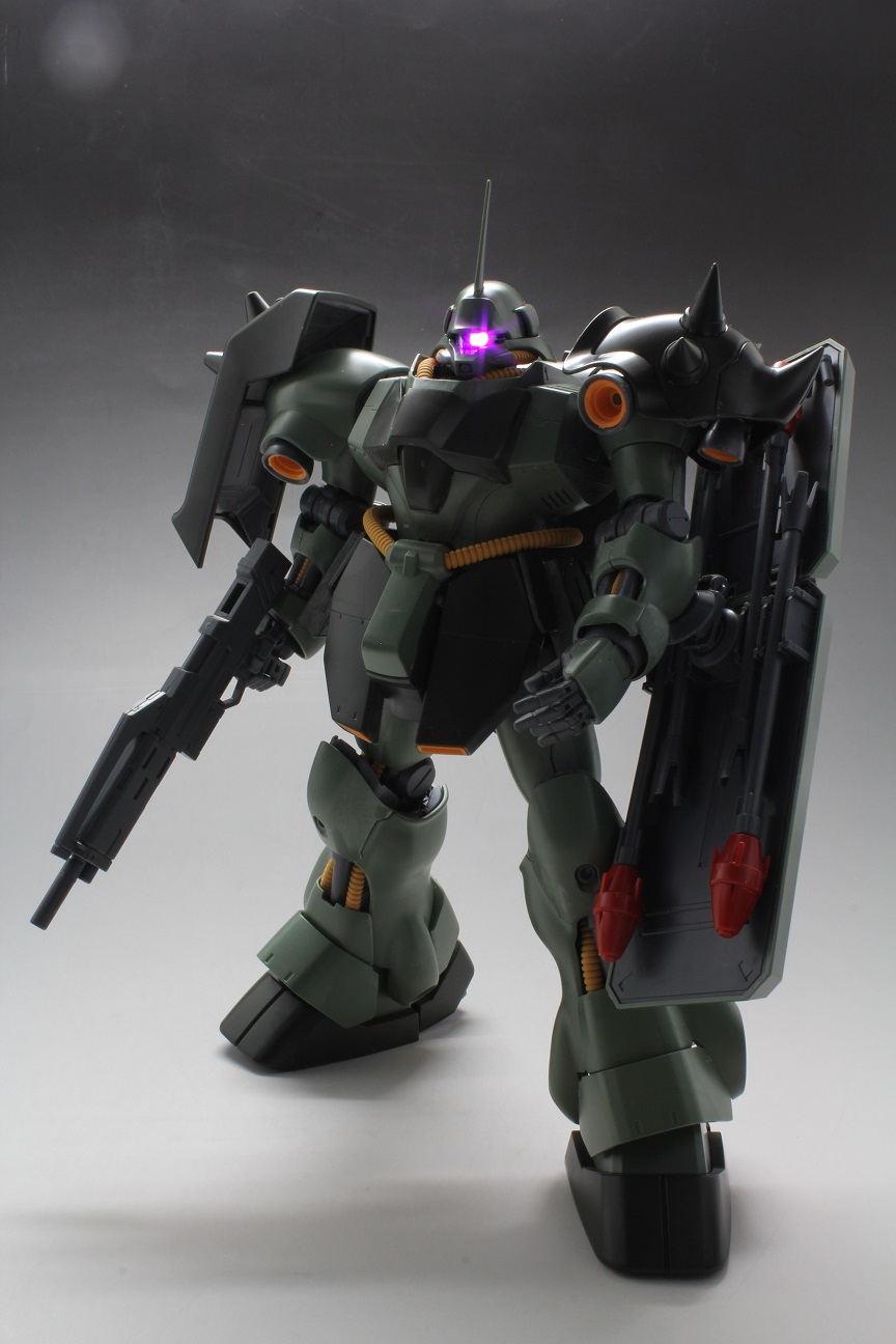 MG ギラ・ドーガ 【素組編】 – MASTER GRADE CLUB