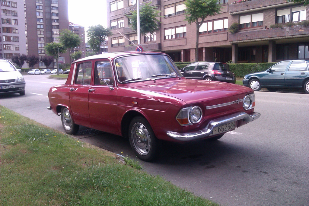 Curbside Classic: Renault R10 - When Being A Better Volkswagen Isn