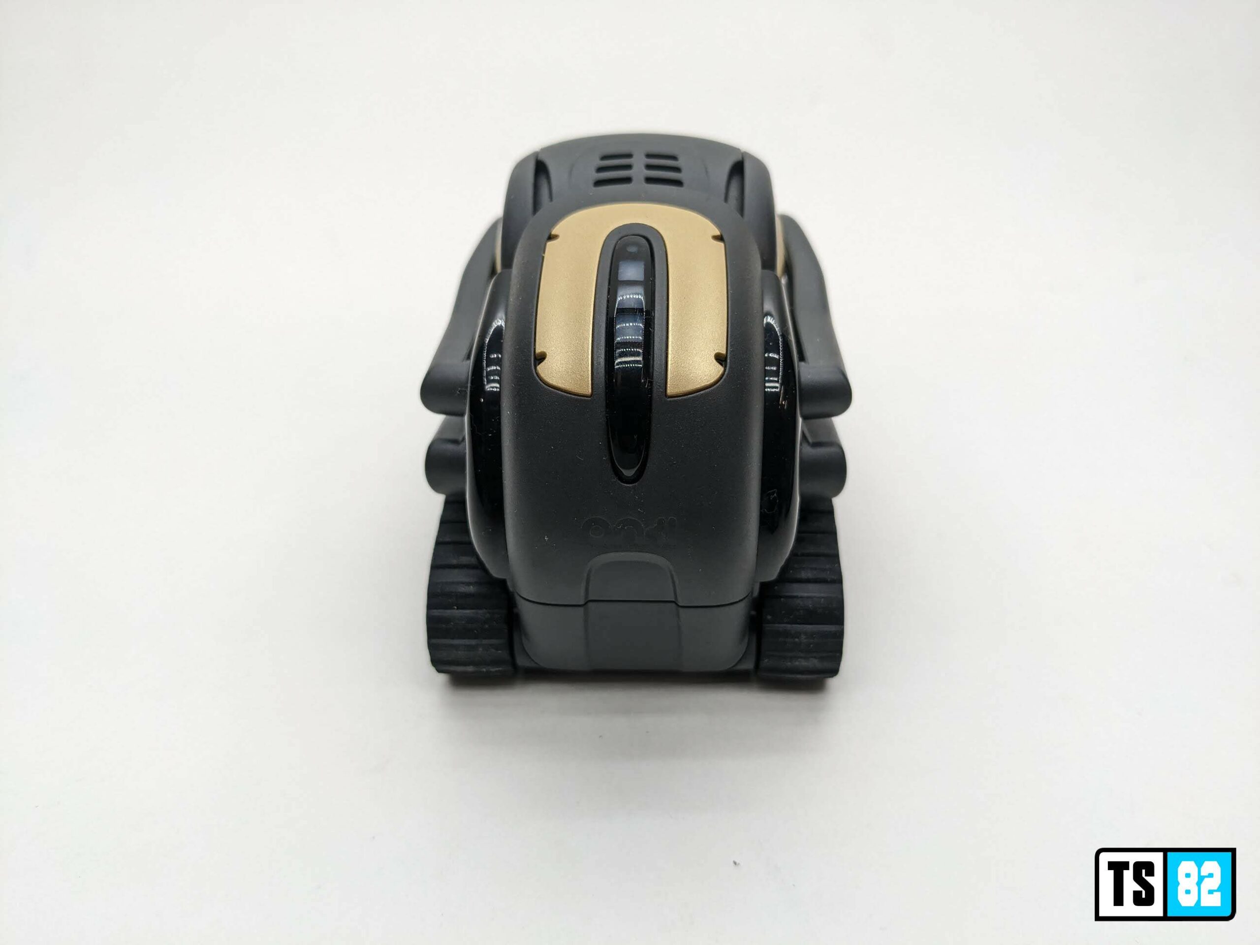 Anki Vector 1.0 with new 600 mAh Battery - TechShop 82