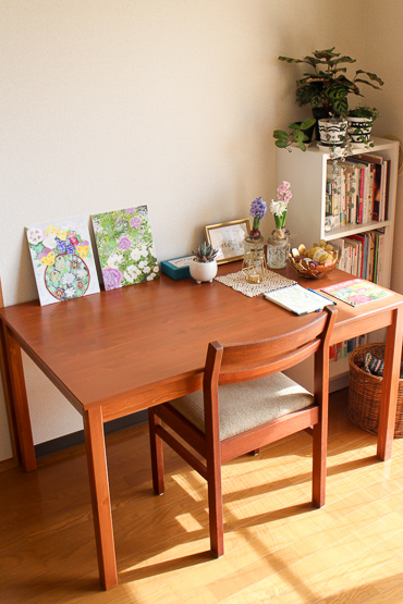 IKEAのパイン材テーブルINGO（インゴー）の脚をカットしてペイントしま