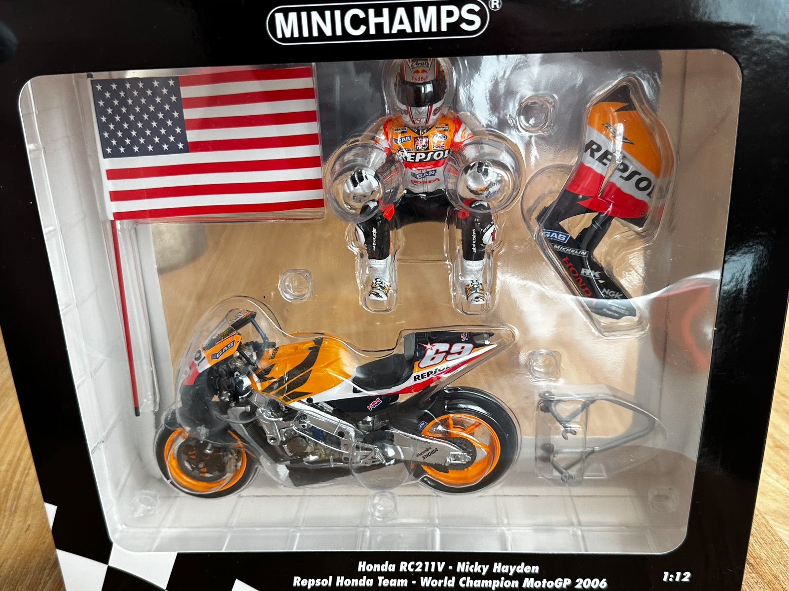 No Reserve – MiniChamps Nicky Hayden 2006 World Champion Limited