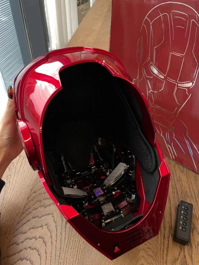 自動開閉 1：1アイアンマンヘルメット マスク 着用可能 LED MK5 電動