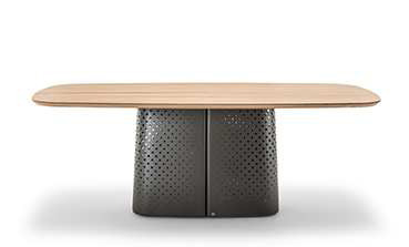 ドイツのクラフトマンシップが息づく機能美を象徴するソファとテーブル