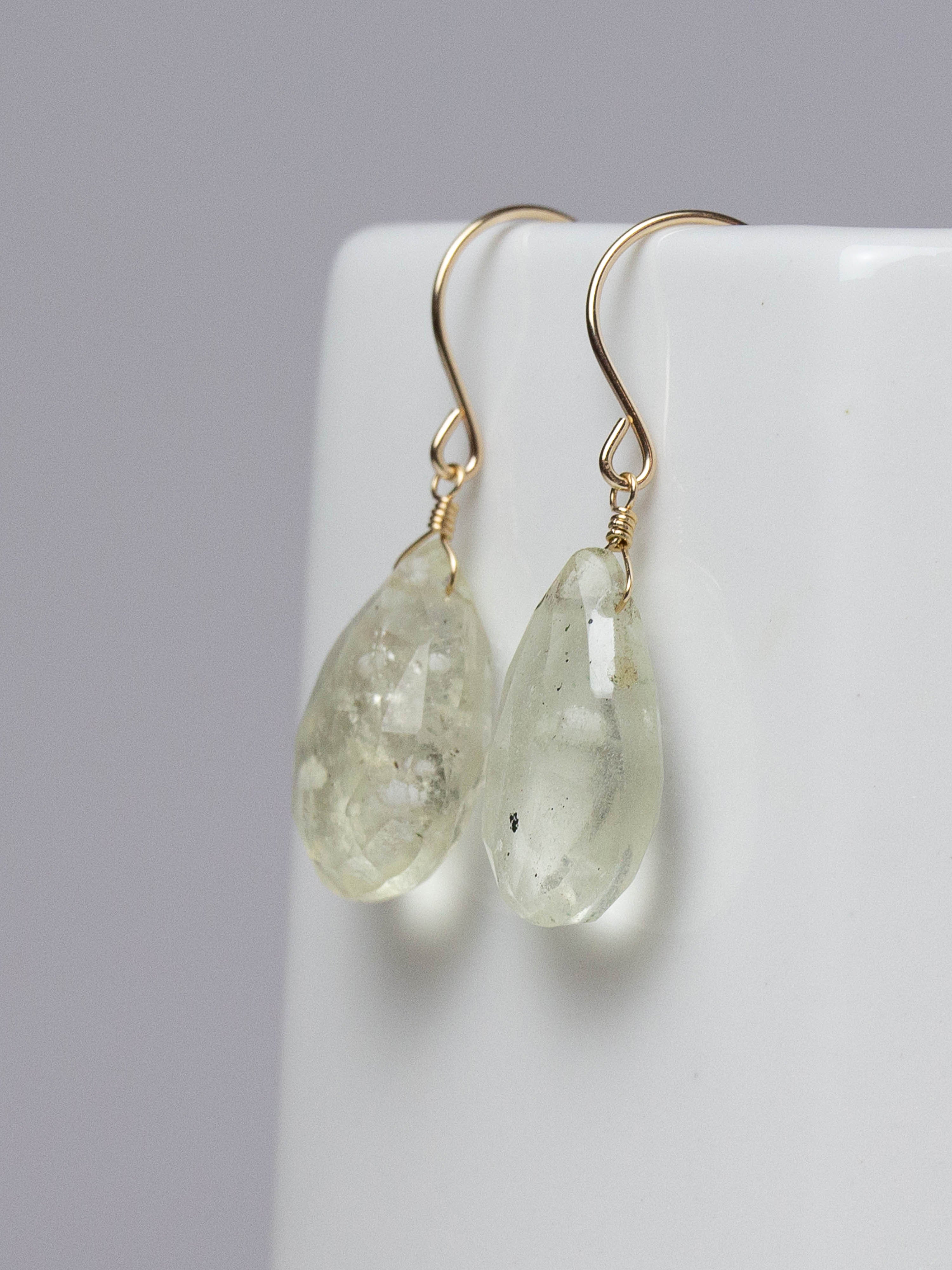 リビアンデザートグラス ピアス｜IDIOS