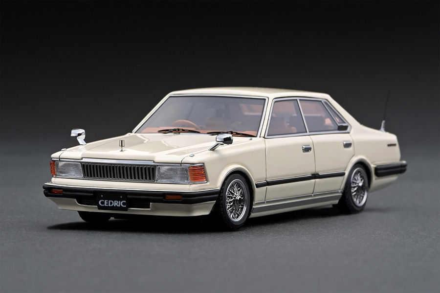 IG1452 1/43 Nissan Cedric (P430) 4Door Hardtop 280E Brougham White