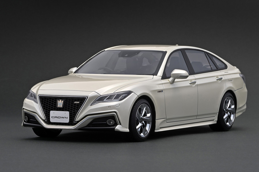 IG1681 1/18 Toyota Crown (220) 3.5L RS Advance White Pearl CS