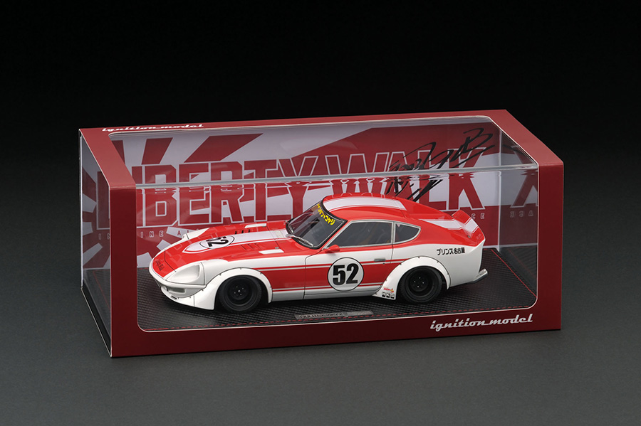 IG1295 1/18 LB-WORKS Fairlady Z (S30) White With Mr. Kato | LINE