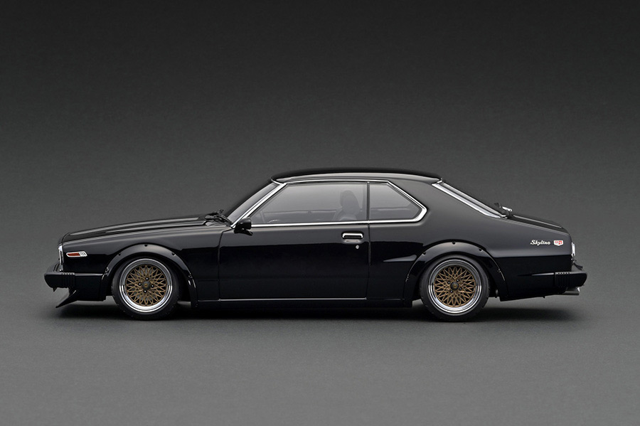 IG3230 1/18 Nissan Skyline 2000 GT-ES (C210) Black | LINE UP