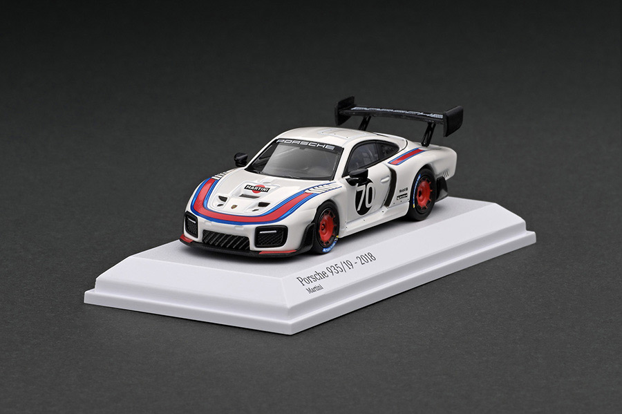 643061103 1/64 PORSCHE 935/19 (2020) MARTINI RACING | LINE UP