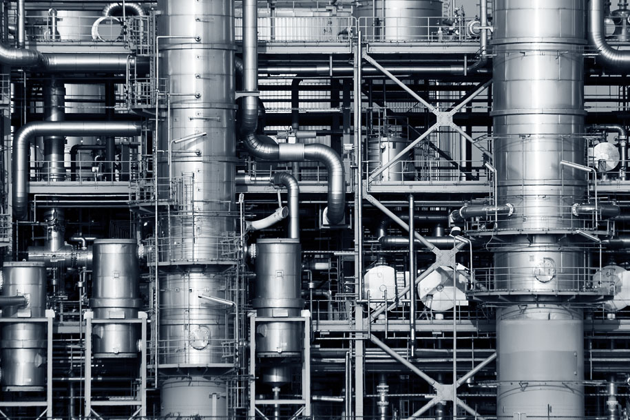 複雑怪奇な配管が“男心”をくすぐる 幻想的な『工場夜景』の魅力を覗く