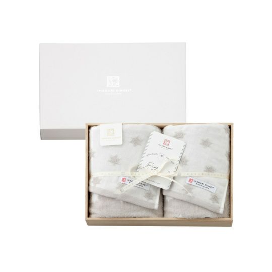 今治謹製 First towel 木箱入り フェイスタオル2枚・にぎにぎ(鈴入り)1