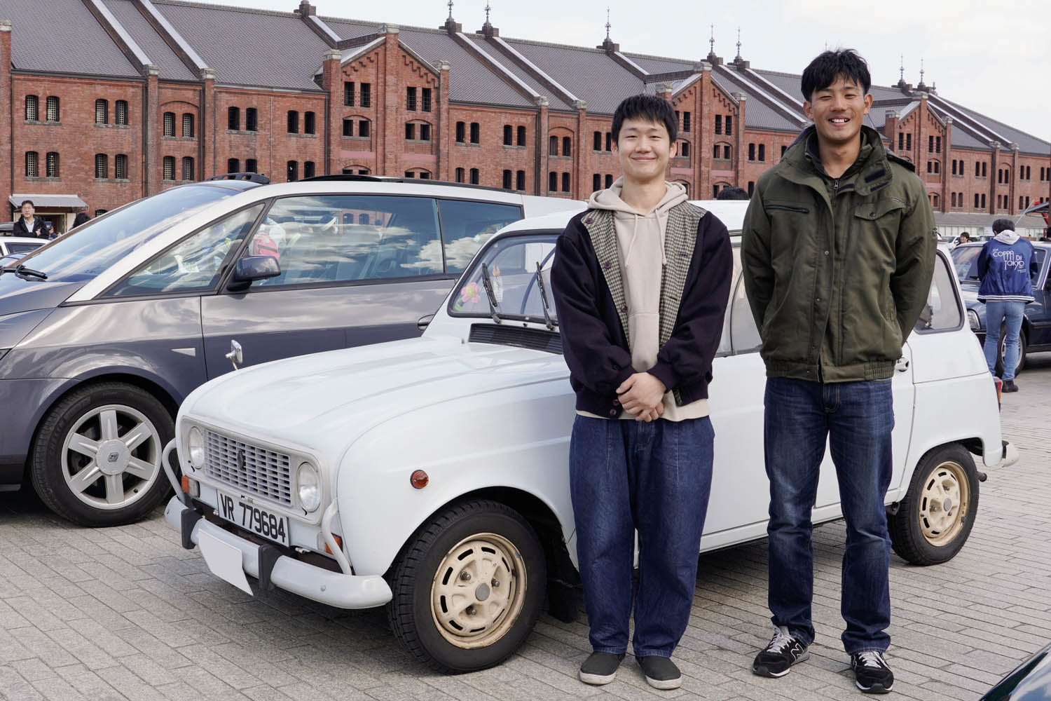 25歳でルノー「キャトル」とマツダ「ロードスター」の2台体制