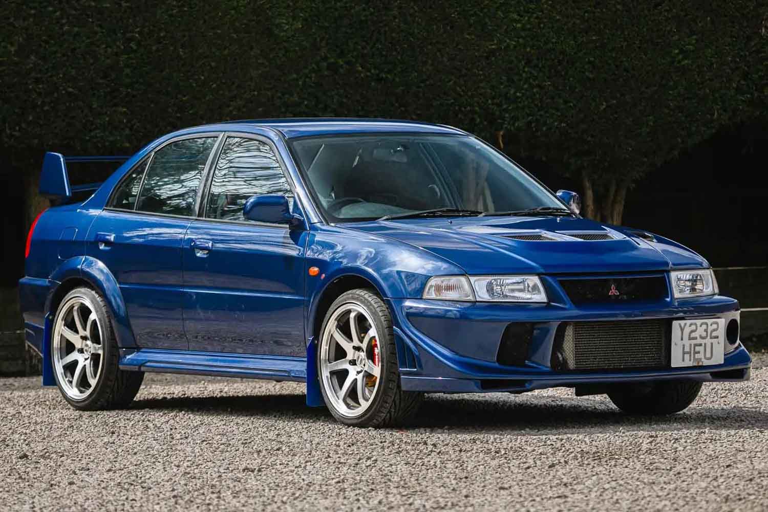 1000万円が相場!? 三菱「ランエボVI トミ・マキネン エディション」の